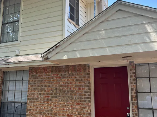 205 S Kenney St APT C, Kennedale, TX 76060