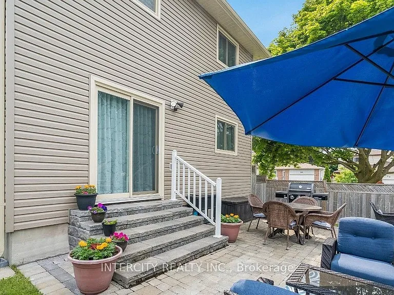 79 Kinzie Ln — Photo 4