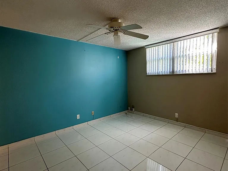 5300 NE 24th Ter #211C — Photo 15