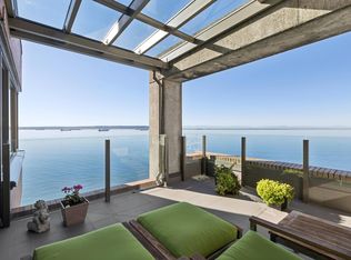 2250 Bellevue Ave #9, West Vancouver, BC V7V 1C6
