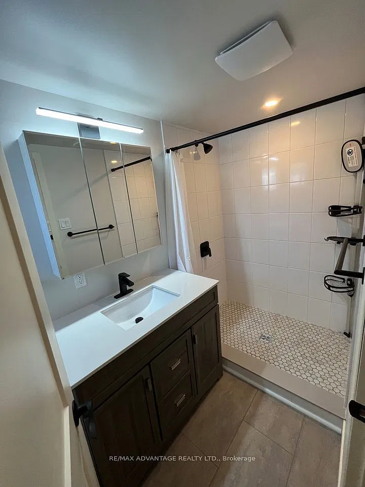2 bed, $2,100 — Photo 3