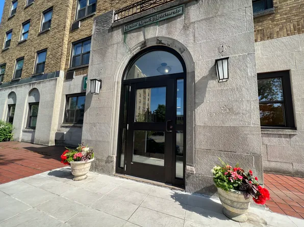 Centre Court, 4720 Centre Ave APT 4G, Pittsburgh, PA 15213
