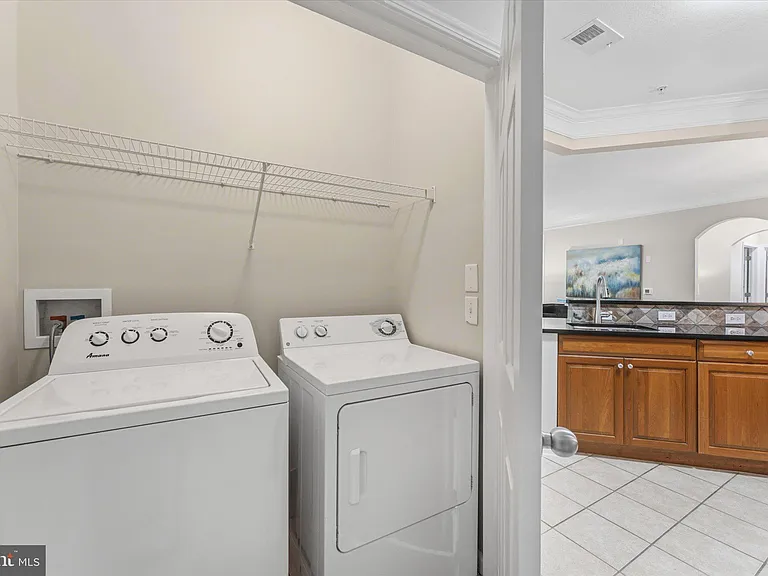 503 Sunset View Ter SE #101 — Photo 9