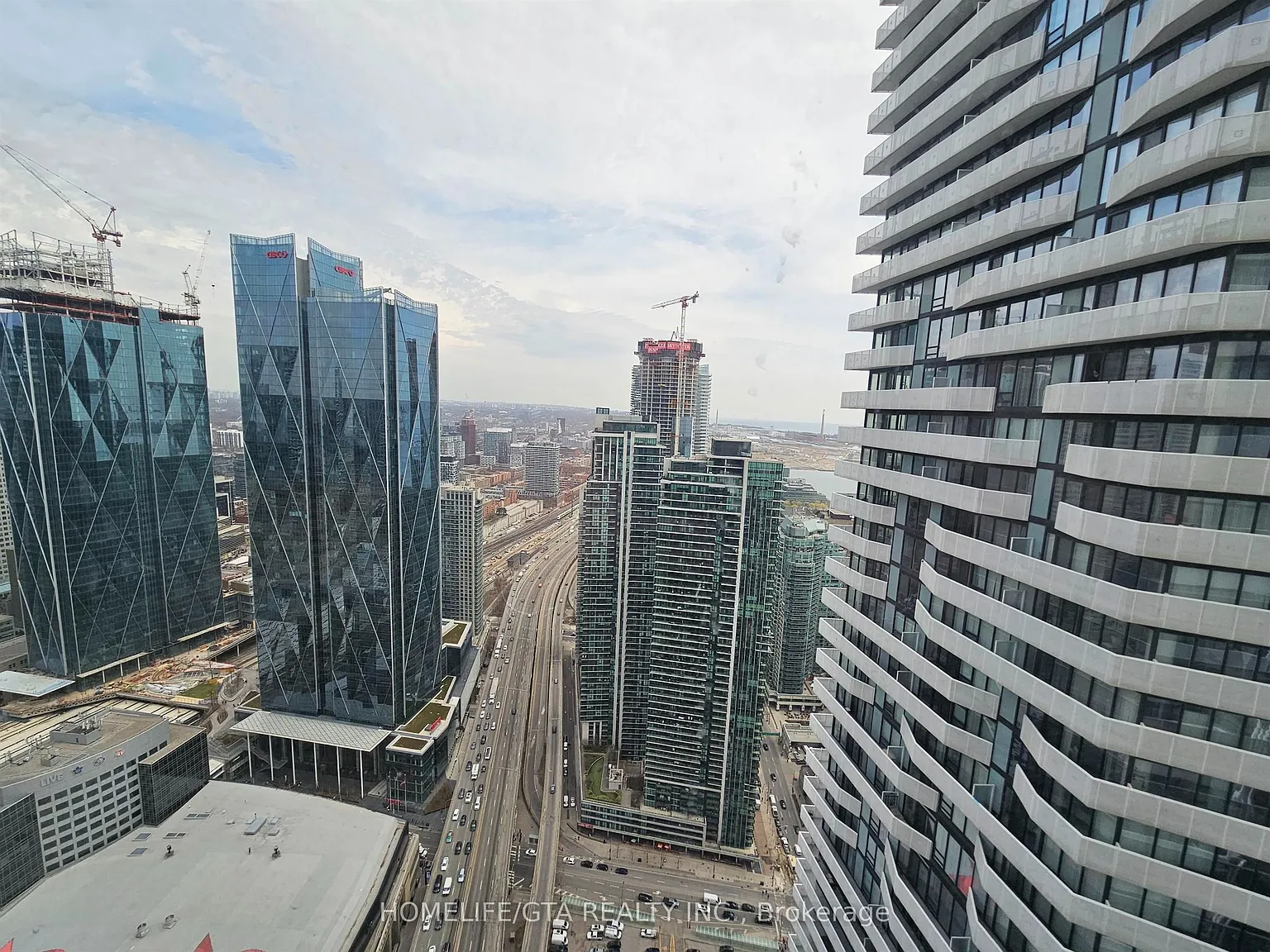 Harbour Plaza — Photo 2