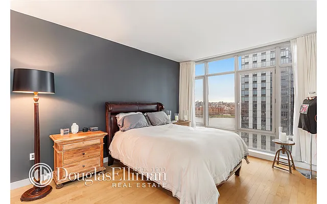 Sold by Douglas Elliman | media 18