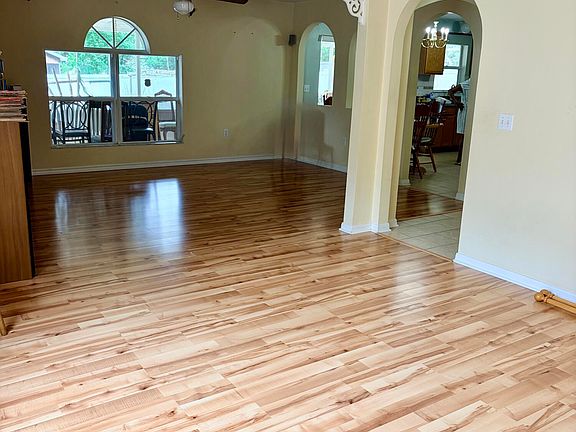 5th image of 2408 Sandridge Circle