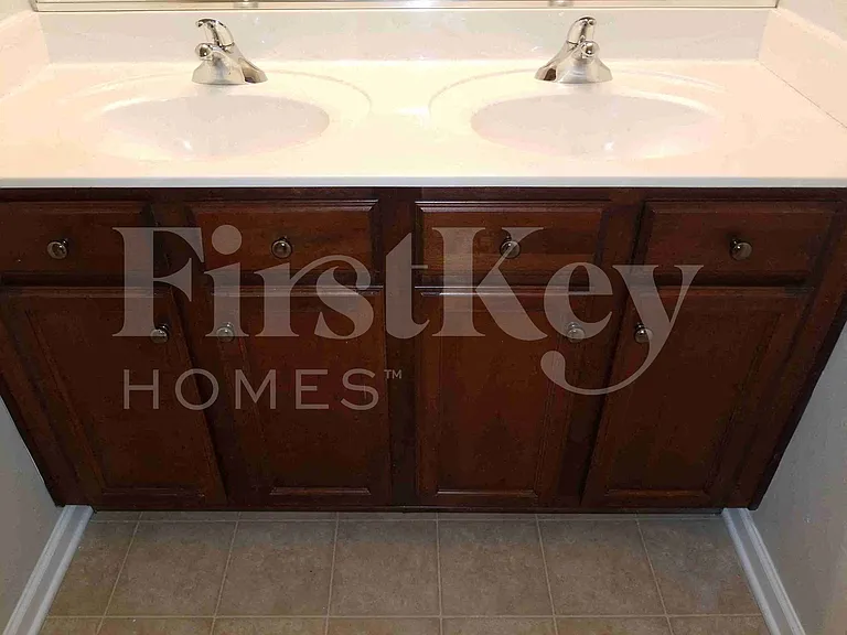 1309 Waldridge Ct — Photo 27