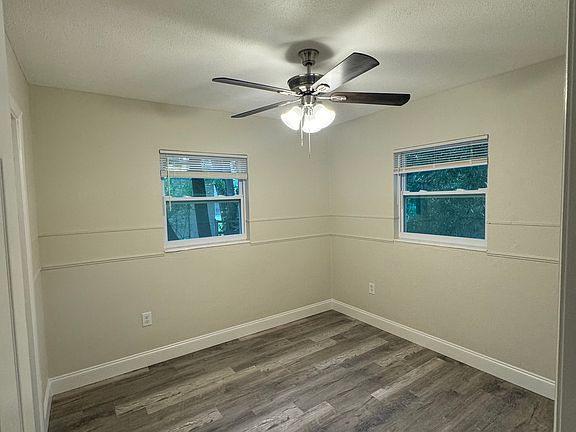 5th image of 2391 Avenue D SW