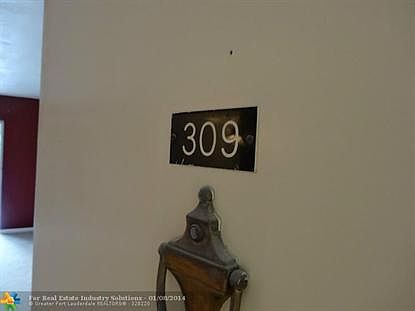 1st image of 3000 NE 16th Ave APT 309