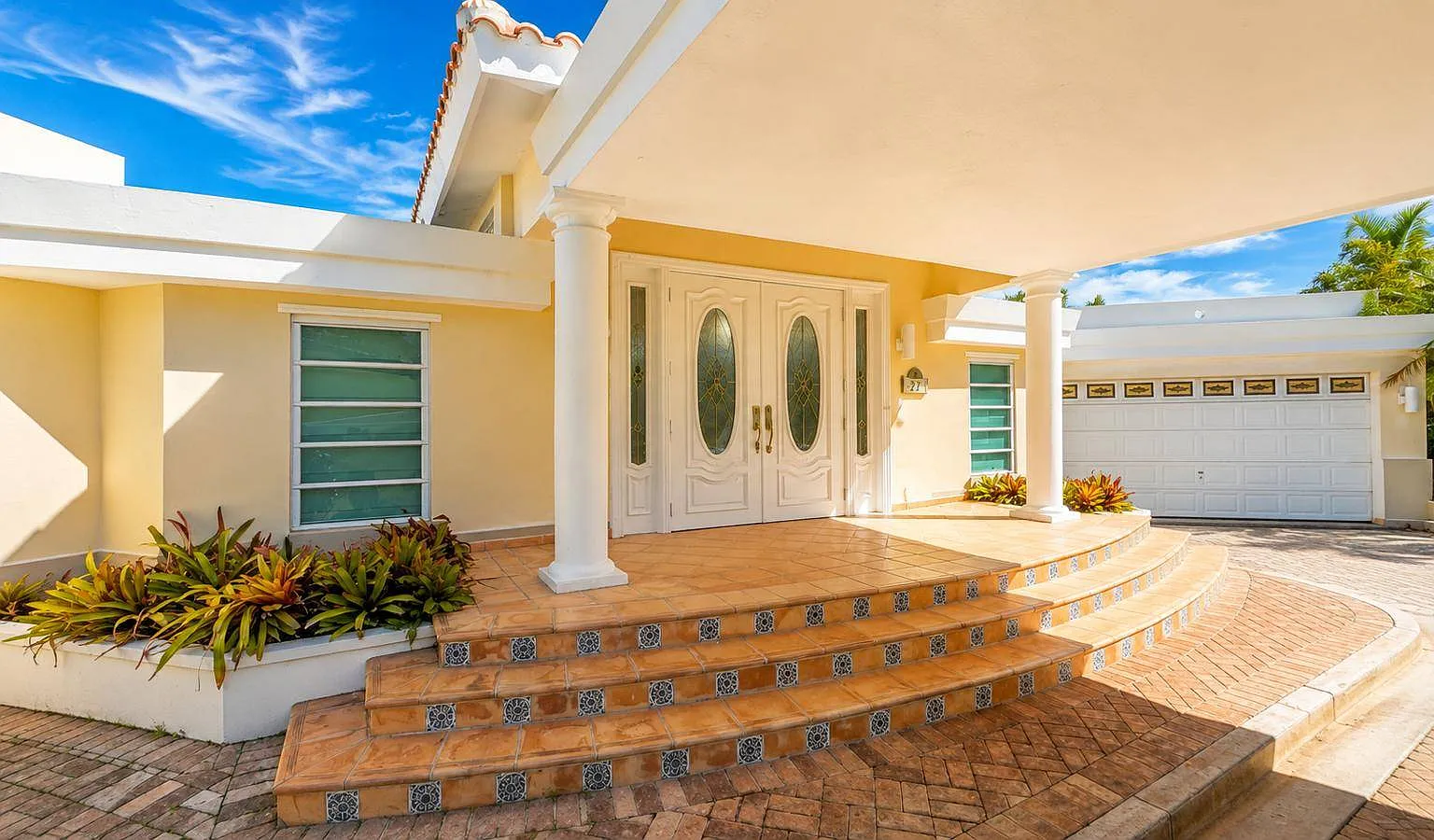 4 bed, 4.5 bath, 2928 sqft, $4,150 — Photo 3