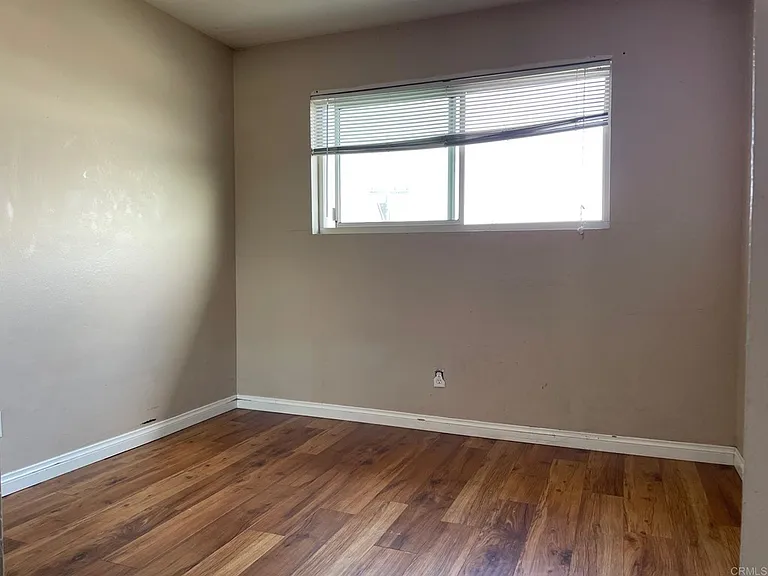 4875 Cole St — Photo 7