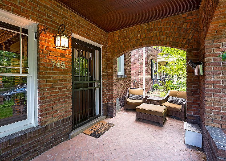 1st image of 745 Gaylord St