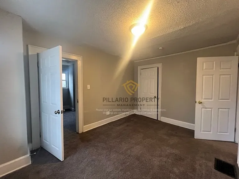3655 N Kenwood Ave — Photo 12