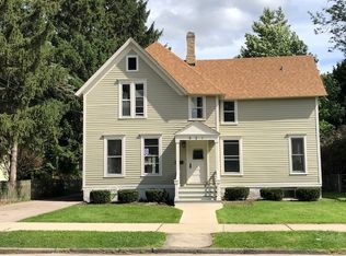 621 Douglas Ave, Elgin, IL 60120