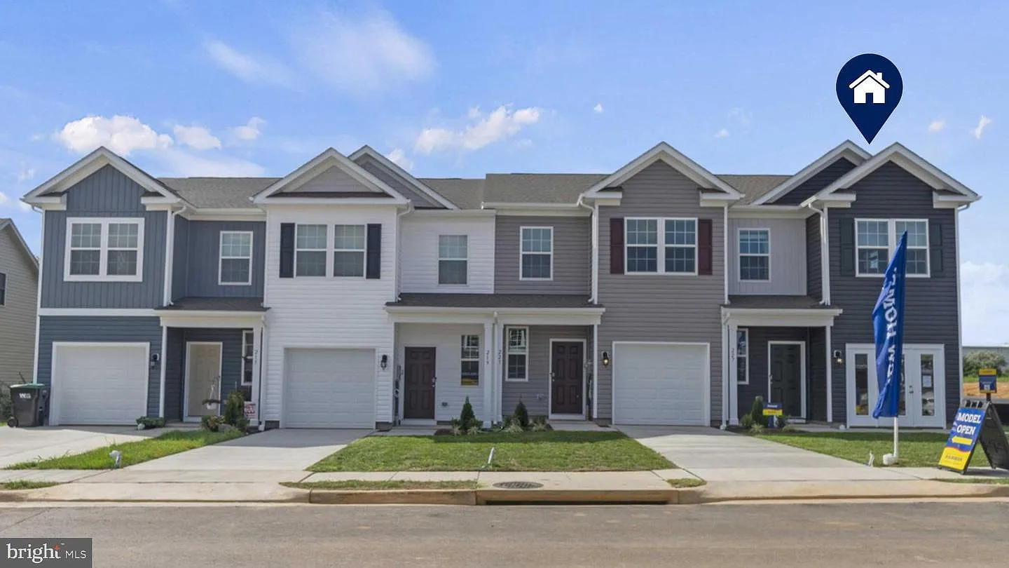 51 Windsor Ct photo 1