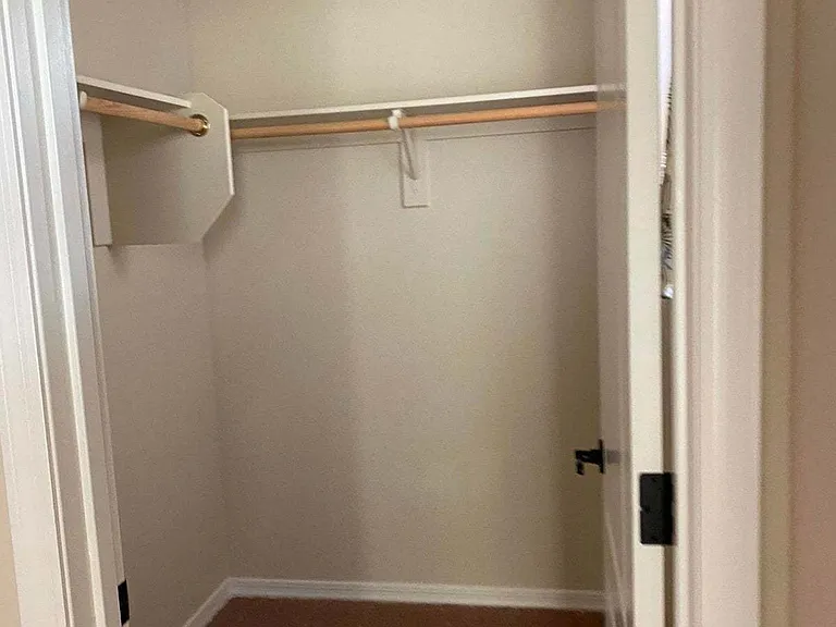 957 S Wallrade Ln — Photo 35