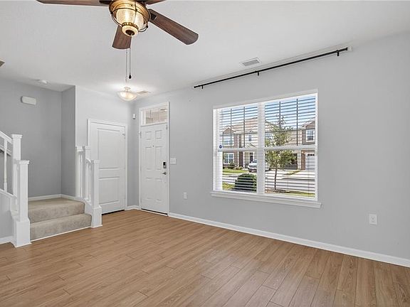 3rd image of 1915 Dobson Ct