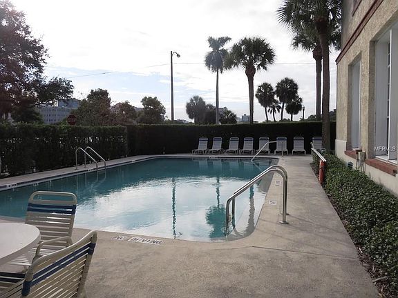 4th image of 701 Mirror Lake Dr N APT 111