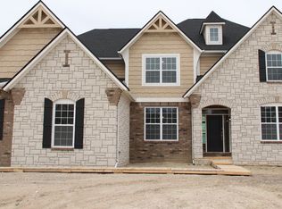 51262 Summer Breeze Dr, Northville, MI