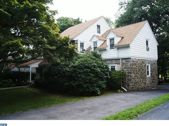 3rd image of 10 N Drexel Ave