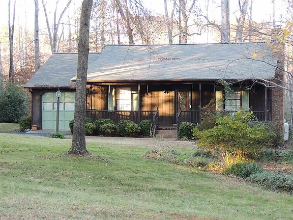 2nd image of 237 E Melissa Ln