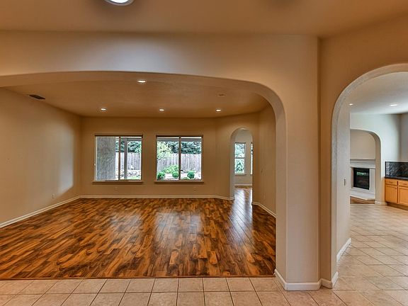 4th image of 200 Kinloch Ct