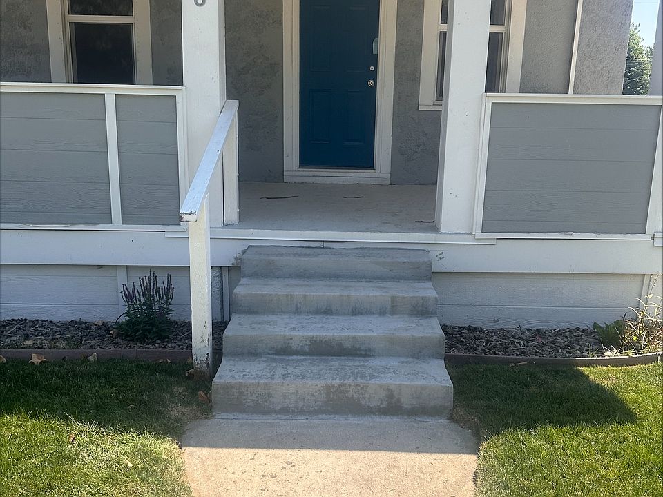 1st image of 706 S Commercial Ave