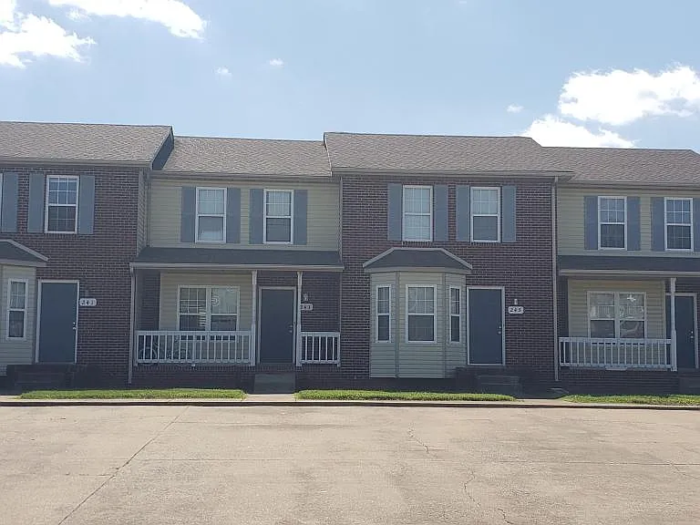 241 Tree Line Dr — Photo 1