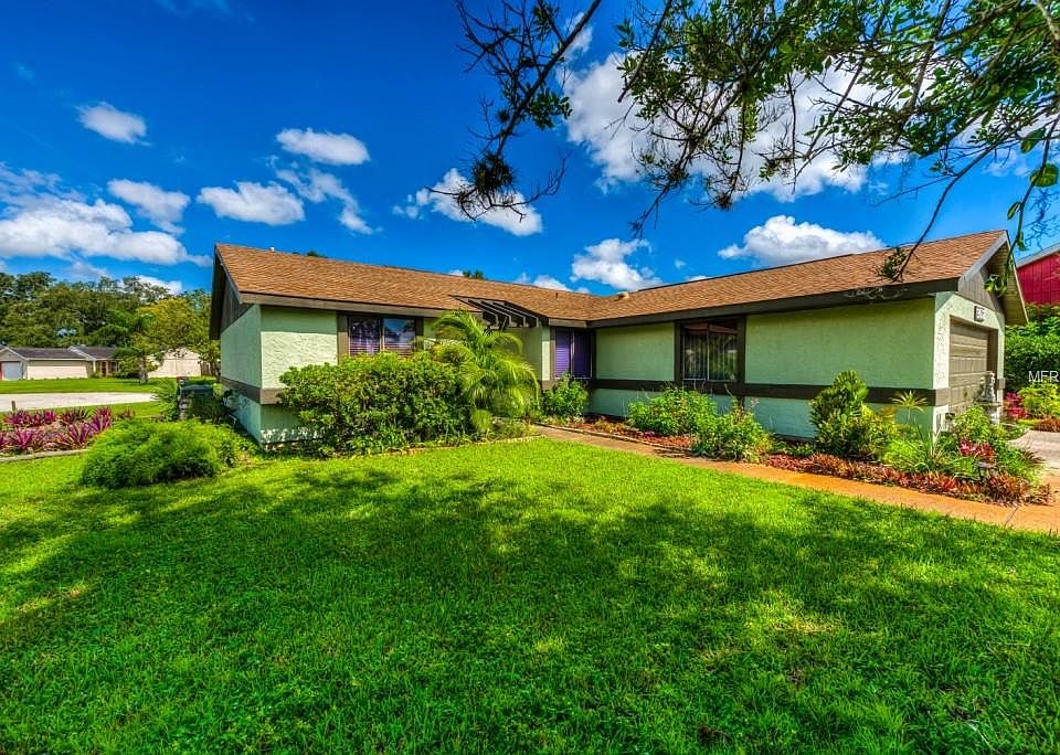 1st image of 3017 Lockwood Lake Cir