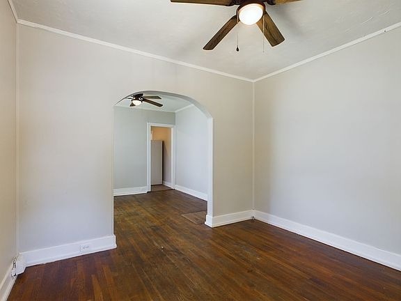 5th image of 2104 Harwood St