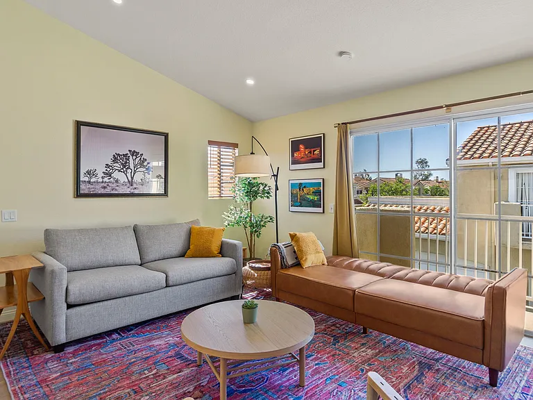 2331 Paseo Circulo — Photo 5