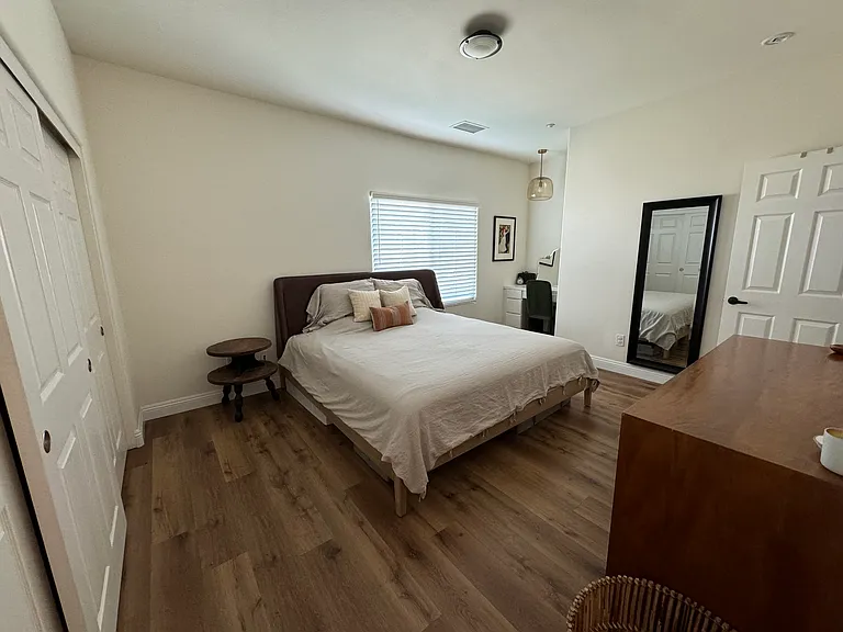 2919 E St #1 — Photo 8