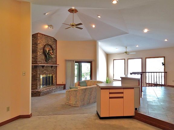 3rd image of 6003 Canonero Way