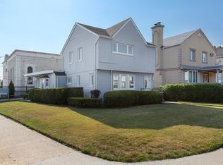 180-11 Union Tpke, Fresh Meadows, NY 11366