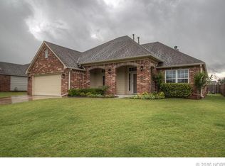 1711 W Vicksburg Pl S, Broken Arrow, OK 74011