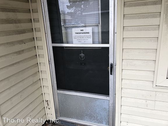 2nd image of 400 E Northern Blvd APT 3