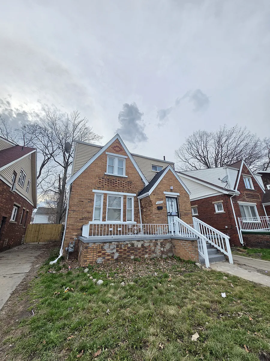 Building Photo - 16537 Ward Ave