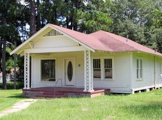 223 Thomas St, Center, TX 75935