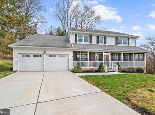 26 Old Stable Ln, Newark, DE 19711