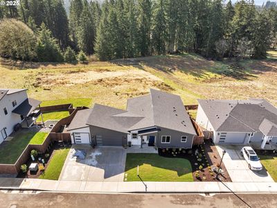 722 W 9th St, La Center, WA, 98629
