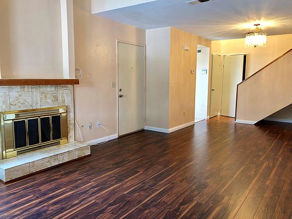 3rd image of 11826 Loma Dr APT 106