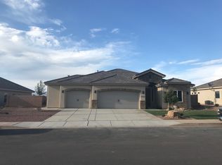 3323 E Crimson Ridge Dr, St George, UT 84790