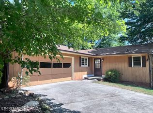 223 Saligugi Cir, Loudon, TN 37774