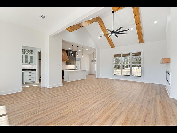 3rd image of 27 Denali Dr