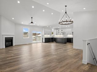 6877 Wayfarer Ln, Traverse City, MI 49685