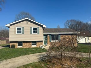 1872 Stivers Rd, Aberdeen, OH 45101