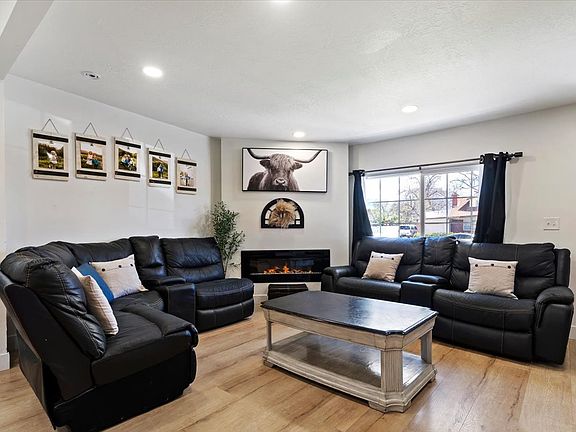 4th image of 4374 S Fernwood Dr