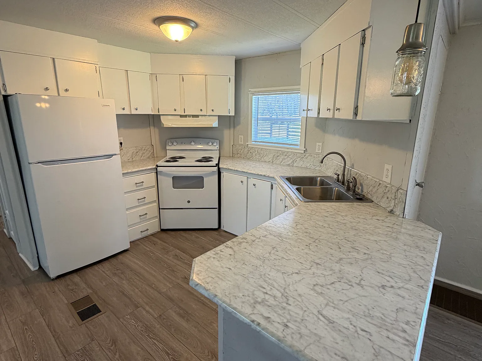 6953 Solomon Rd — Photo 2
