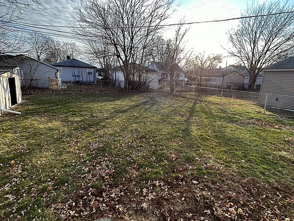 4th image of 1615 Pagel Ave