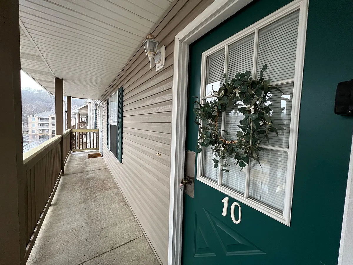 Building Photo - 680 Fall Creek Dr